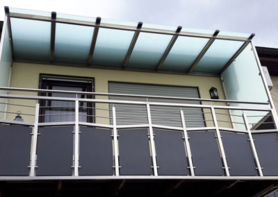 Balkon mit Dach